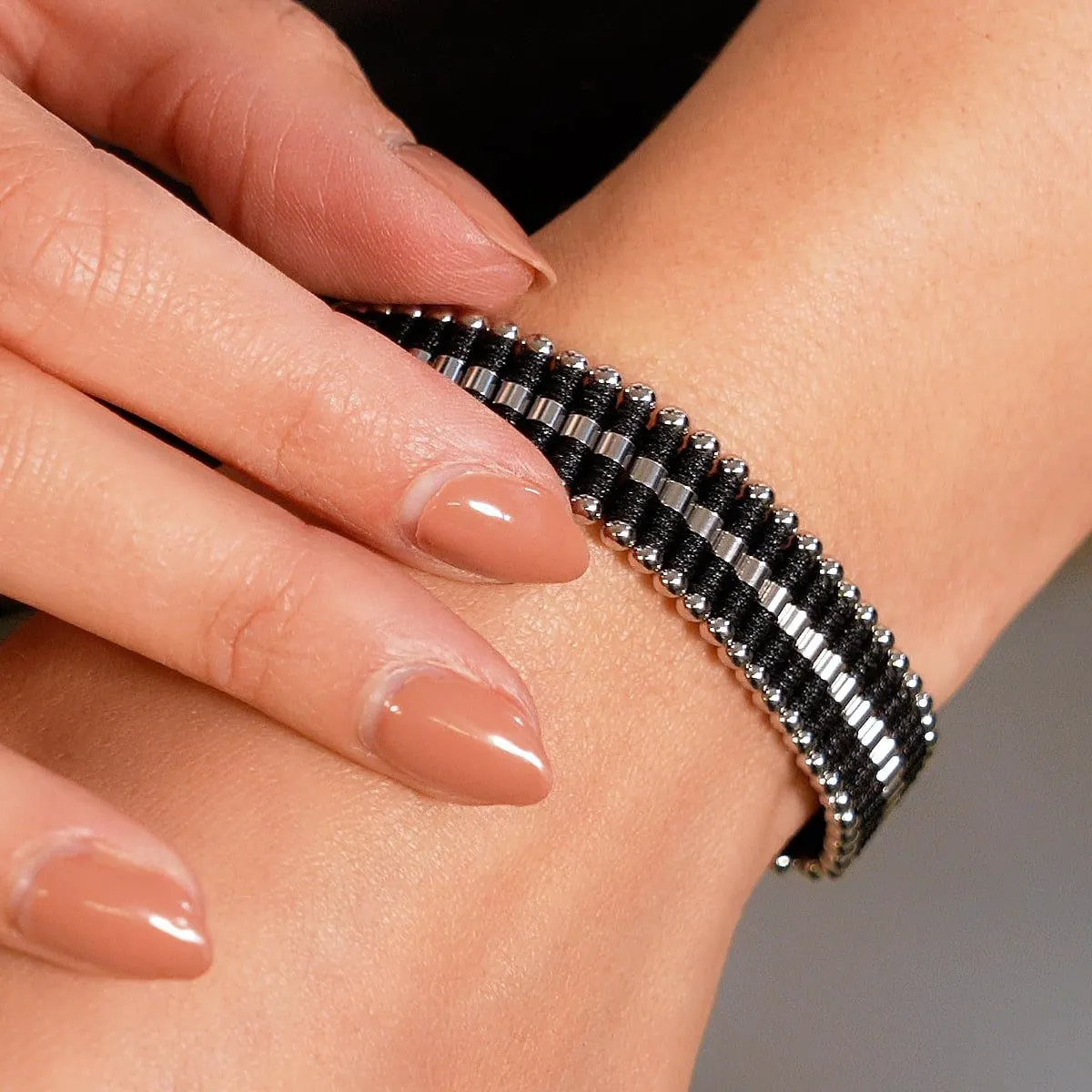 Amici | Silver | Black | Macrame Bracelet